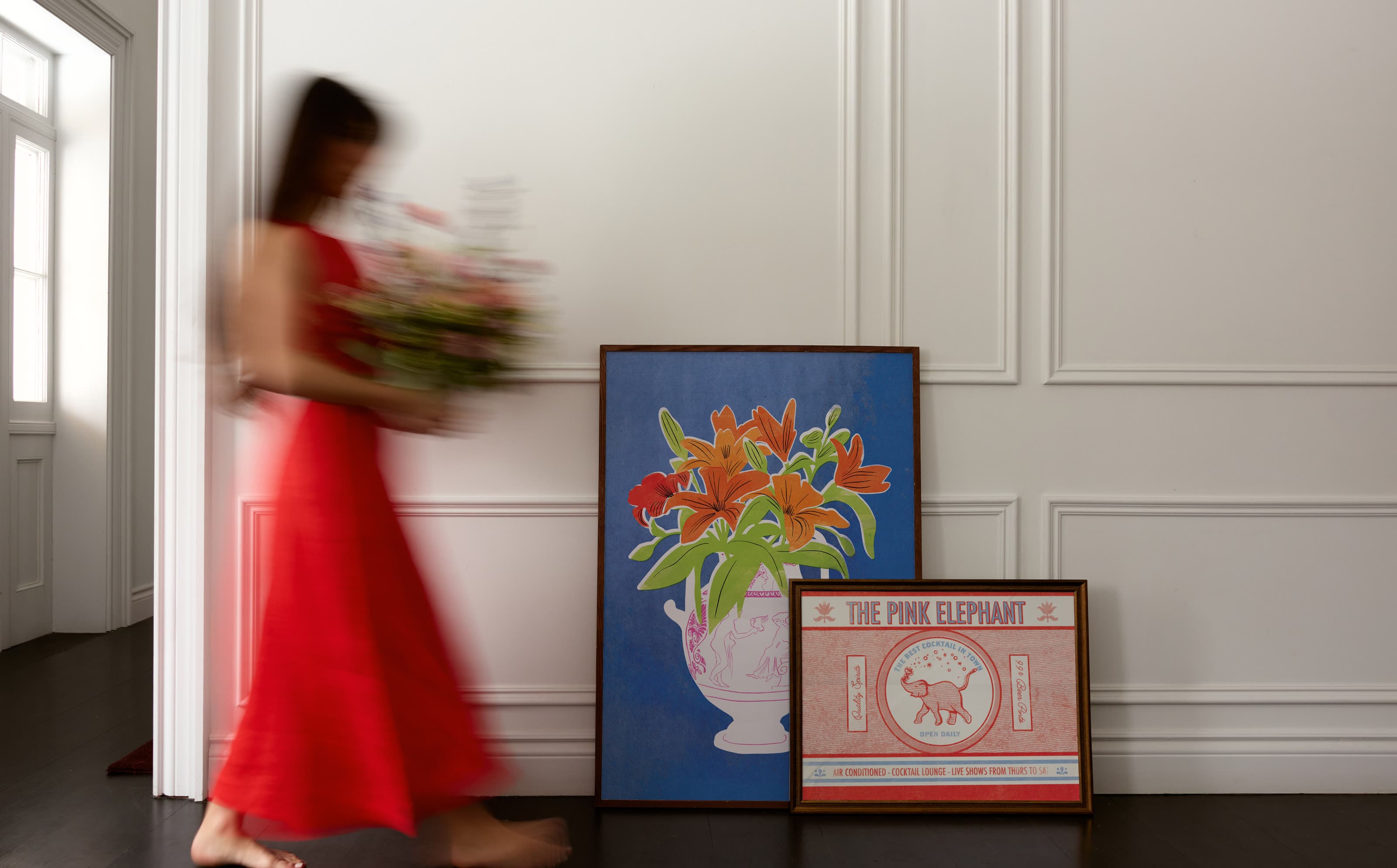 Opposite Wall — affiche de lys et affiche The Pink Elephant